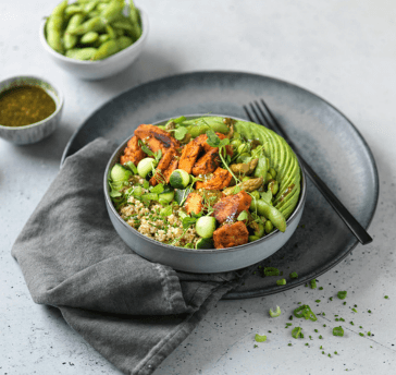 Stay Green Vegane Bowl mit Plant-Based Paprika Chunks The Green Mountain Vegan
