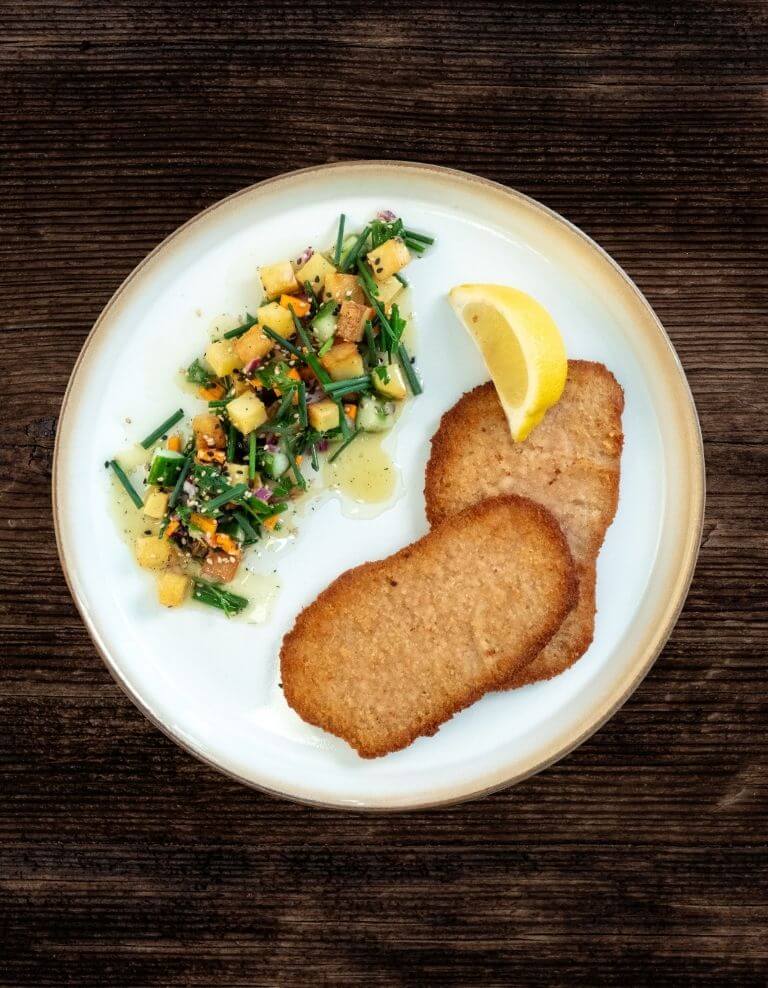 Schnitzel mit Wasabi-Kartoffelsalat