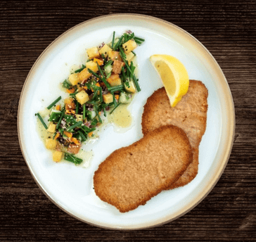 Schnitzel mit Wasabi-Kartoffelsalat